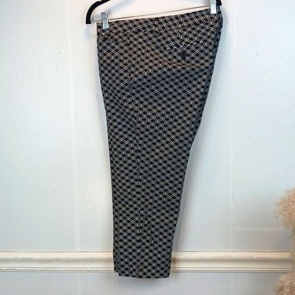 A.N.A  A New Approach  mid- rise black & white  straight leg cropped pants sz 12 - Picture 8 of 10